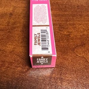 Jeffree Star velour lipstick- family jewels